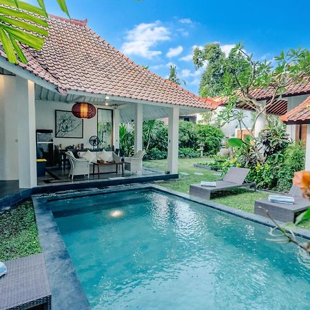Villa Etnik Seminyak Dış mekan fotoğraf