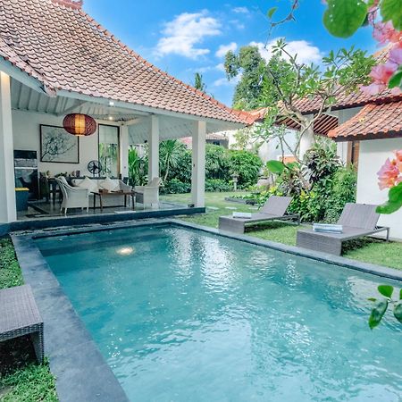 Villa Etnik Seminyak Dış mekan fotoğraf