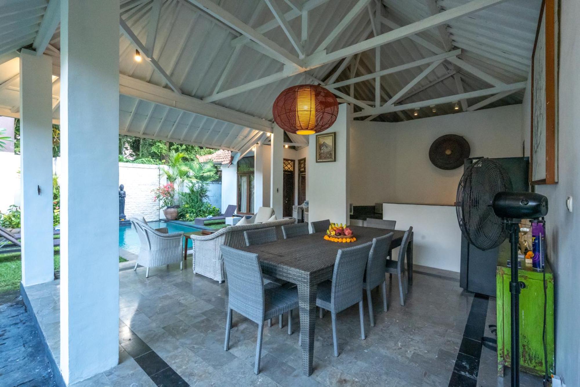 Villa Etnik Seminyak Dış mekan fotoğraf